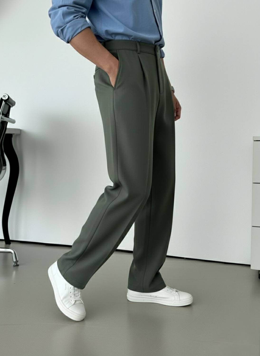 INDICLUB Relaxed Men Dark Green Trousers - Image 3