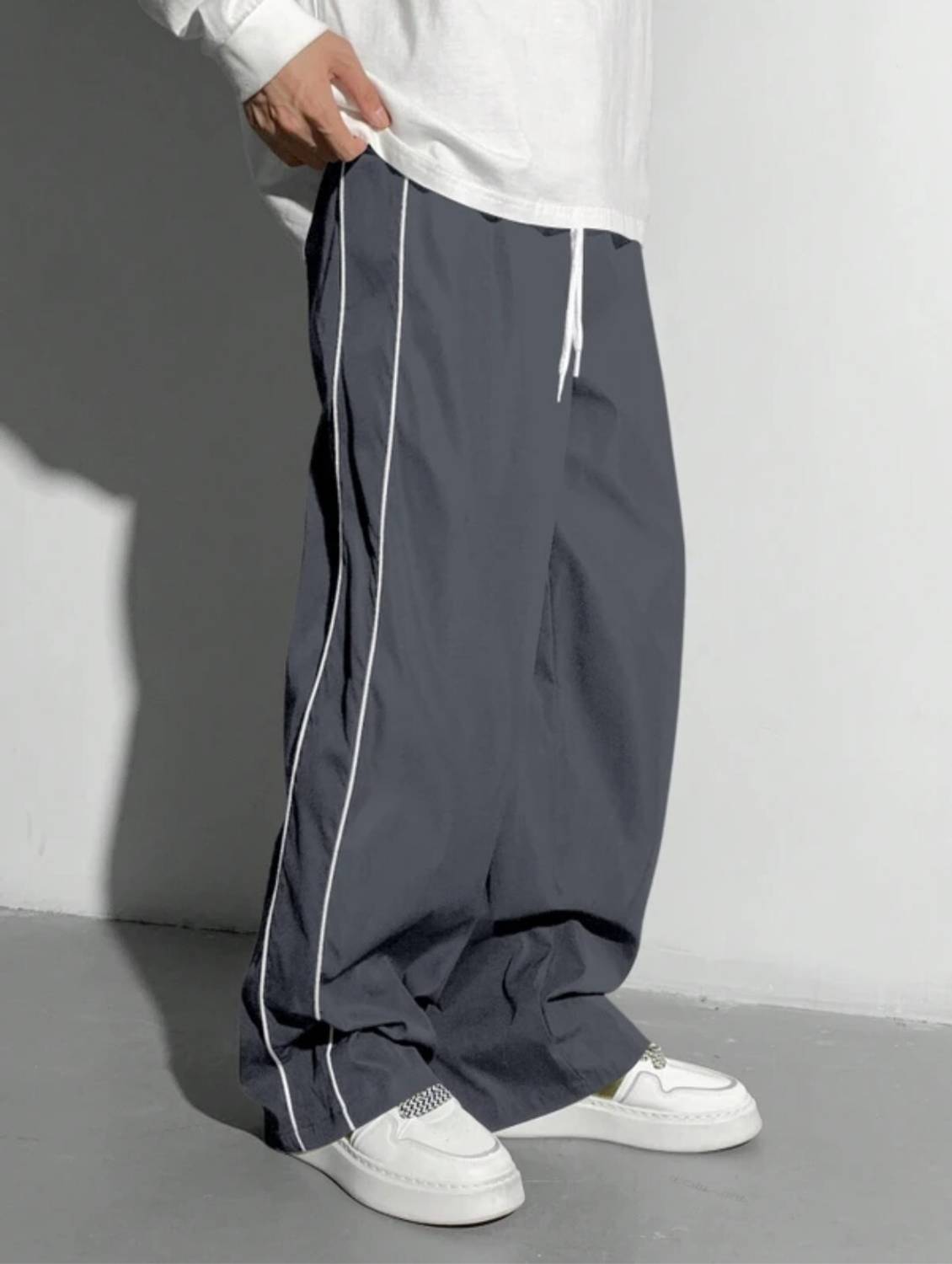 Amakriti Essence Loose Fit Men Grey Trousers - Image 4