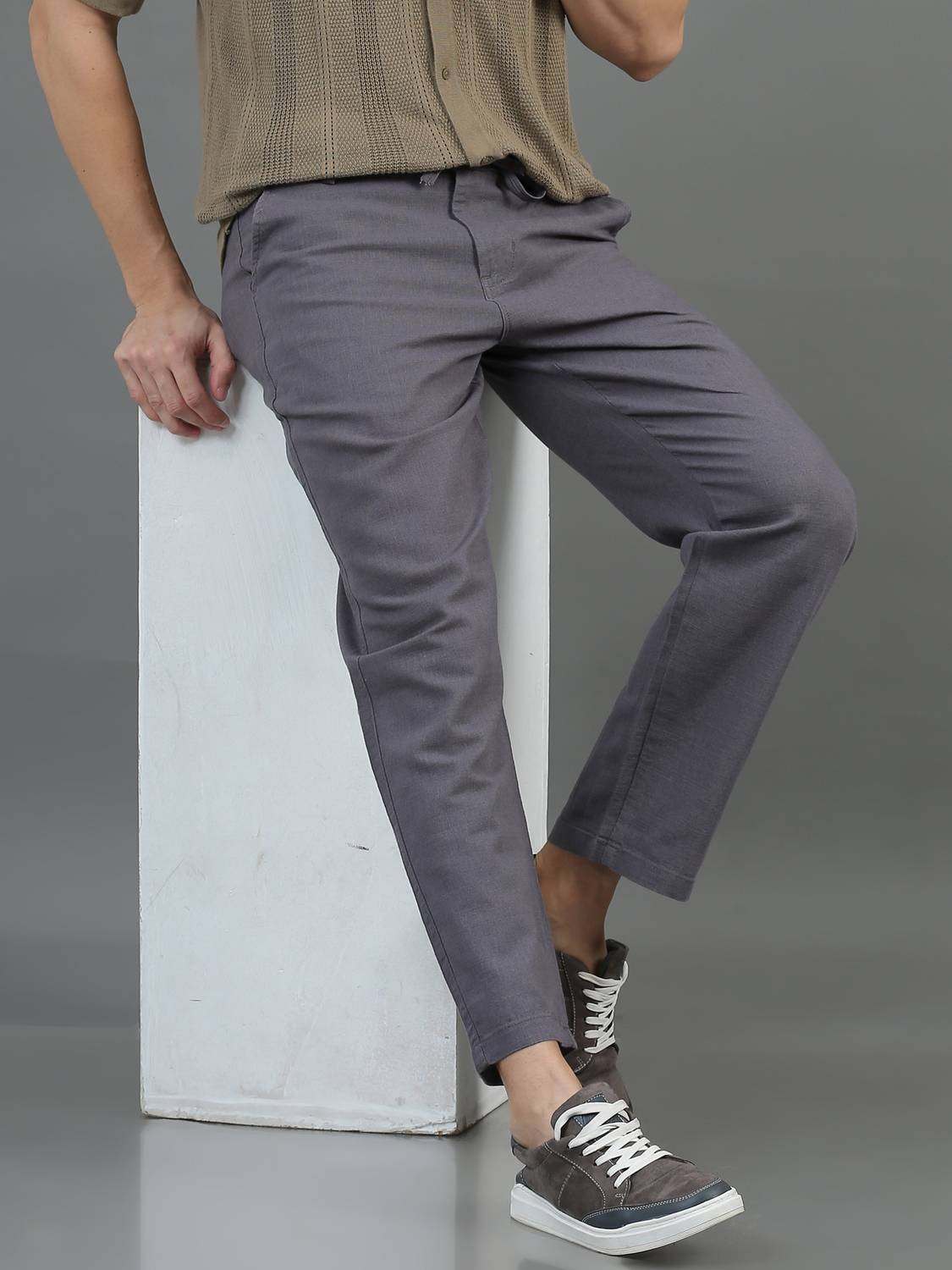 HouseOfCommon Men Grey Trousers - Image 5