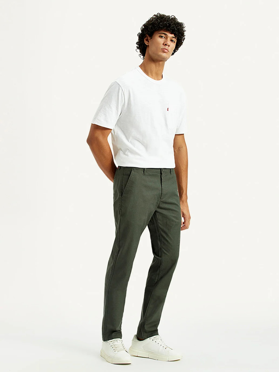 Image of LEVI'S Men Slim Fit Green Cotton Blend Trousers