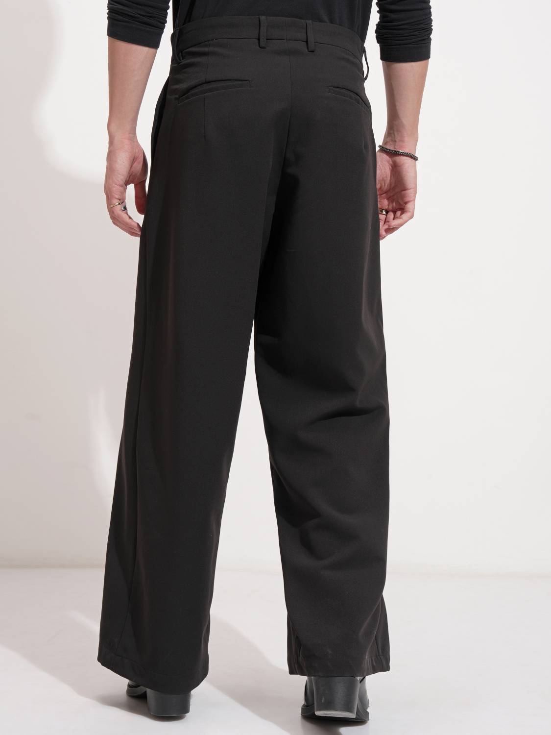 HIGHLANDER Loose Fit Black Trousers - Image 2