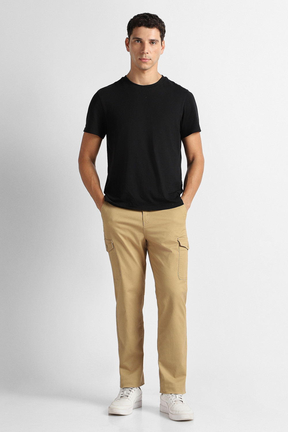 Image of VAN HEUSEN SPORT Men Comfort Fit Khaki Cotton Blend Trousers