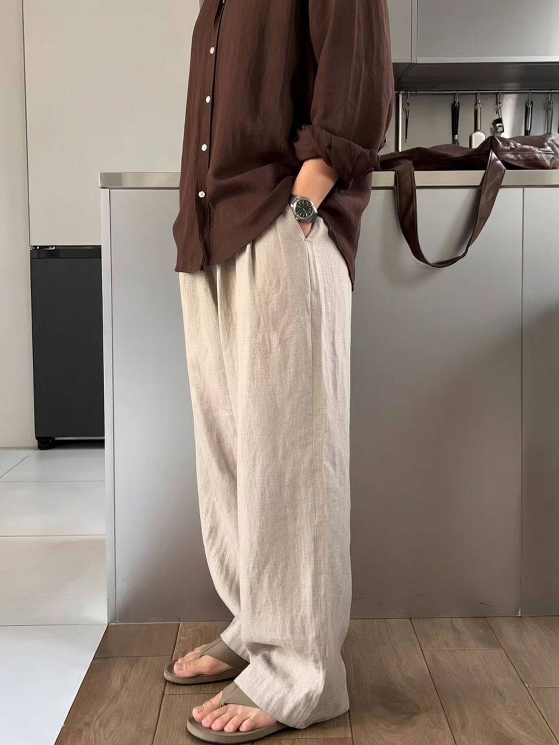 Suo Flared Men Beige Trousers - Image 4