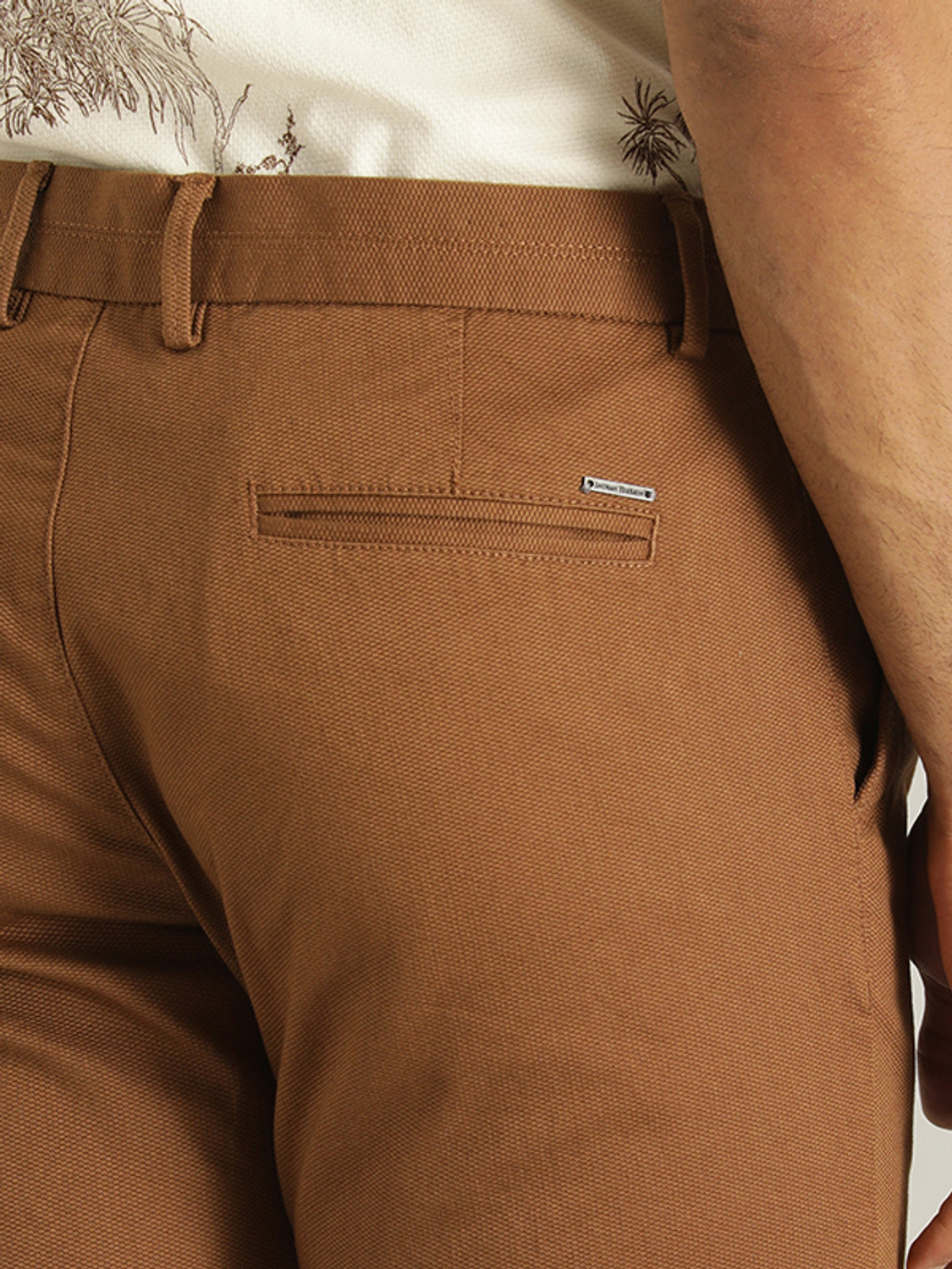 Image of INDIAN TERRAIN Slim Fit Men Brown Trousers