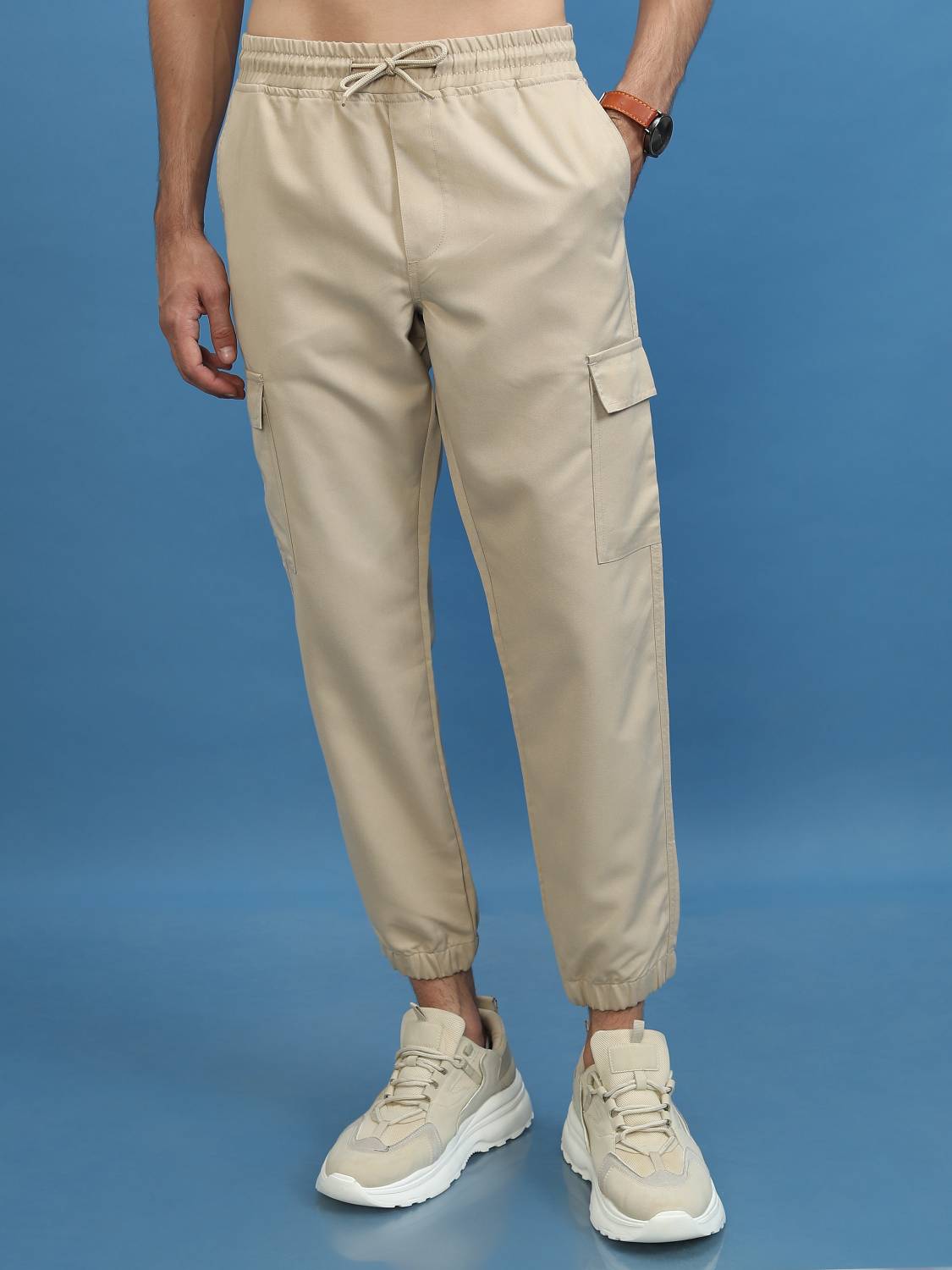 HIGHLANDER Men Khaki Trousers Green - Image 1