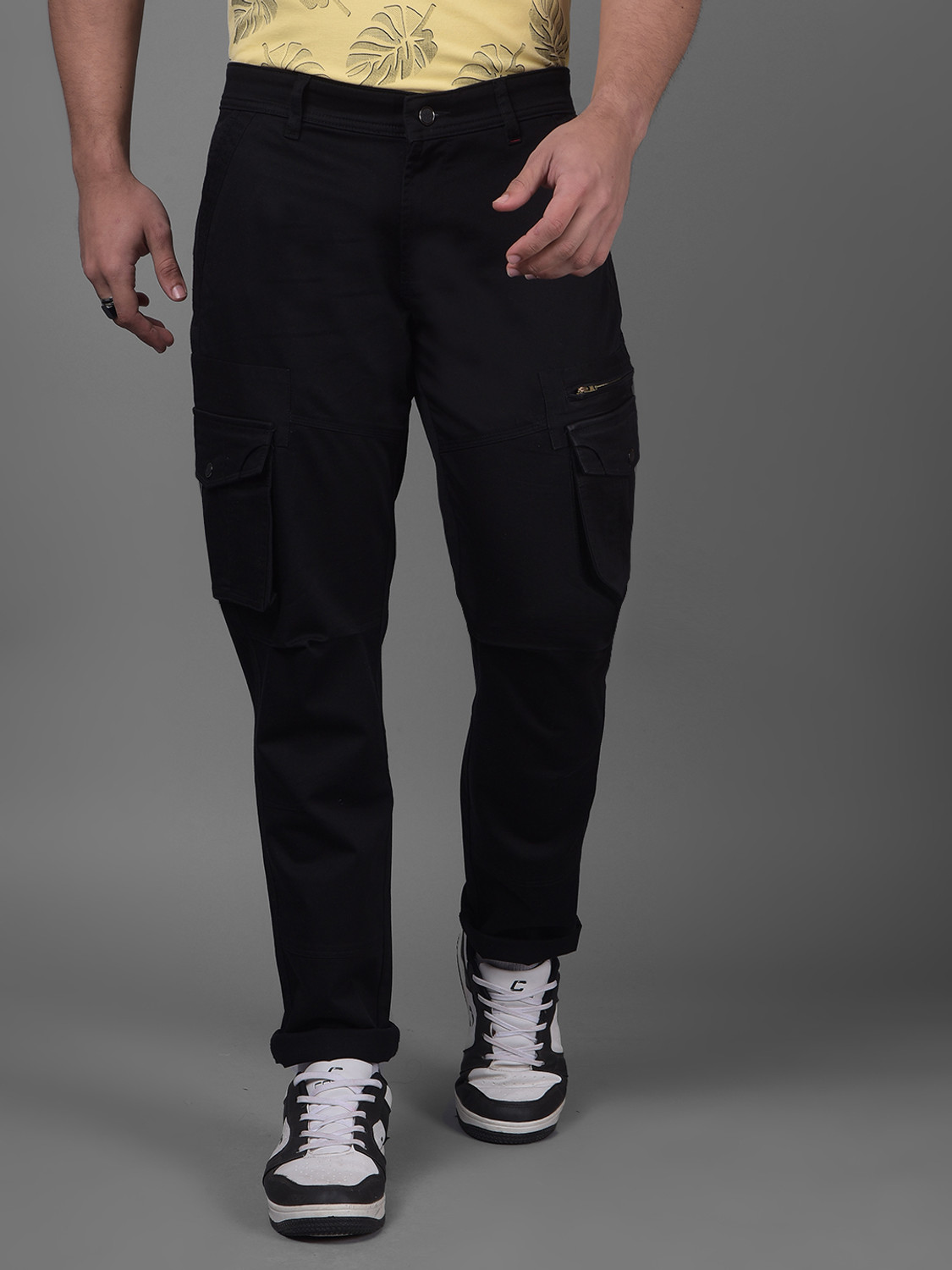 Image of CRIMSOUNE CLUB Slim Fit Men Black Trousers