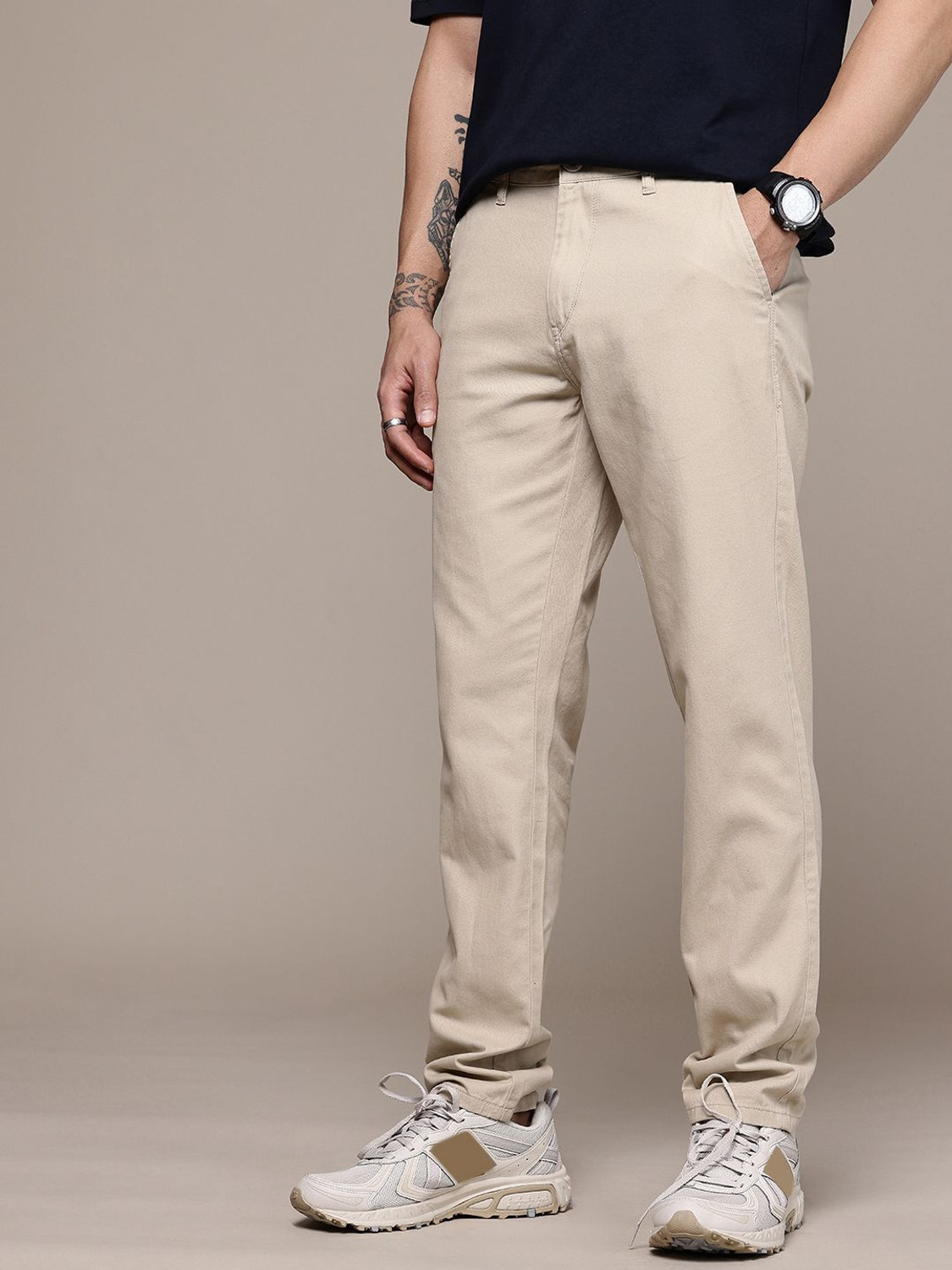 Image of Roadster Regular Fit Men Beige Trousers