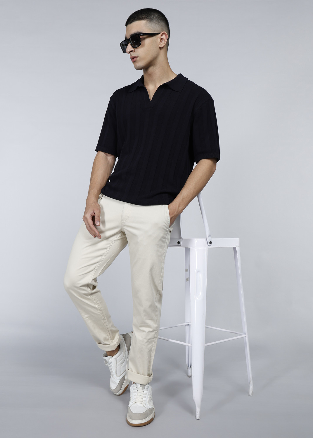 Image of VAN HEUSEN SPORT Men Slim Fit Beige Cotton Blend Trousers