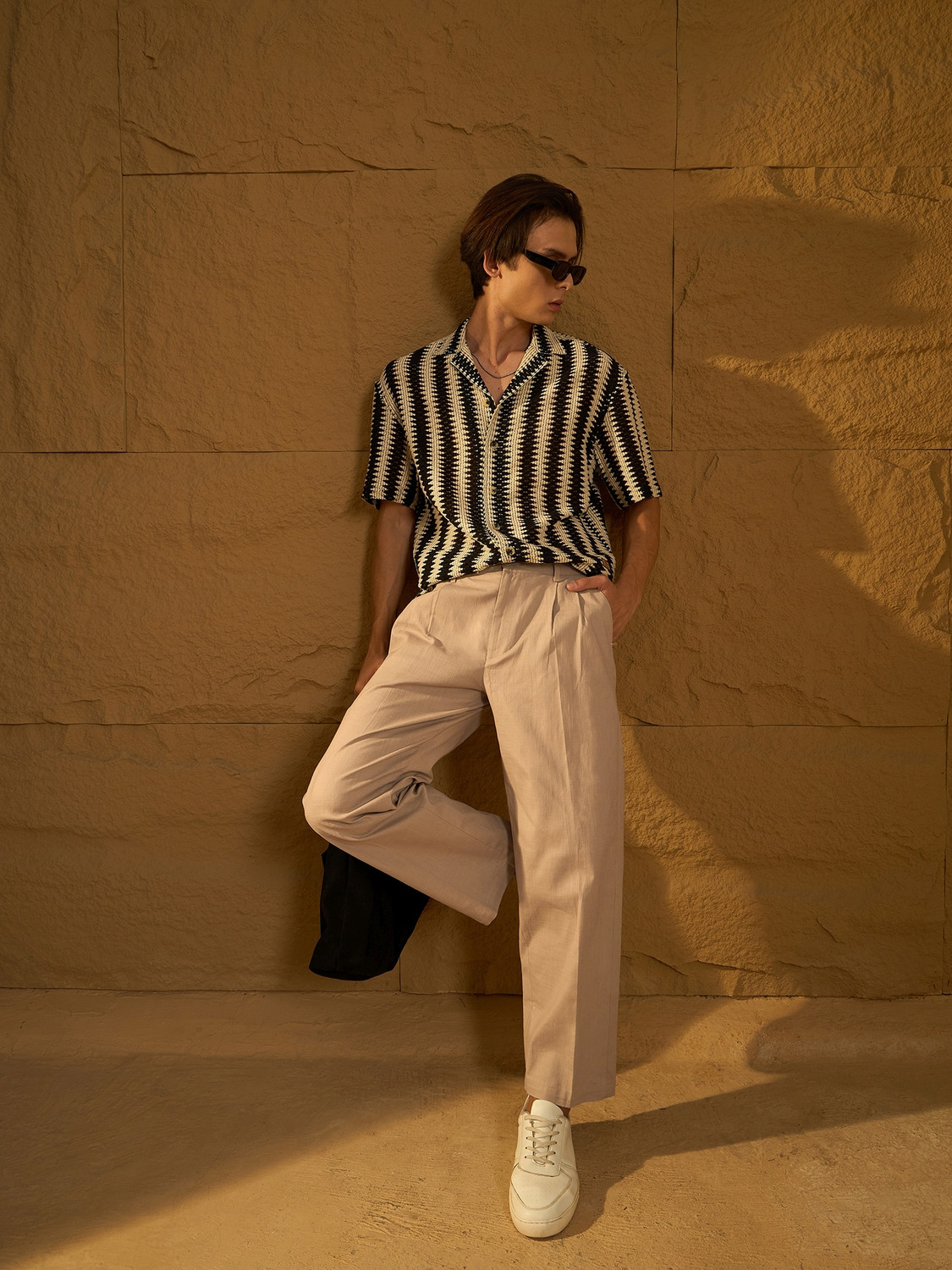 Image of DENNISON Loose Fit Men Beige Trousers