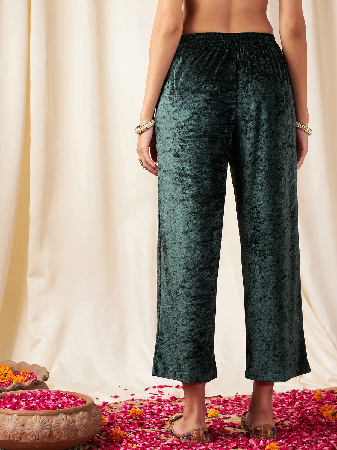 Image of Shae by SASSAFRAS Regular Fit Women Green Trousers