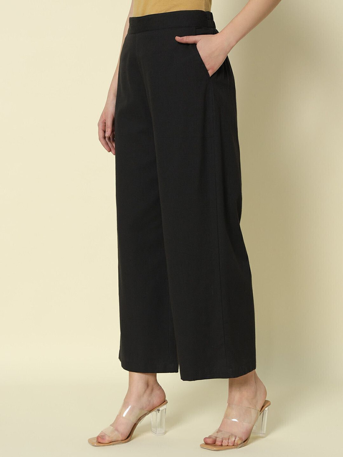 Image of FIORRA Relaxed Women Black Trousers