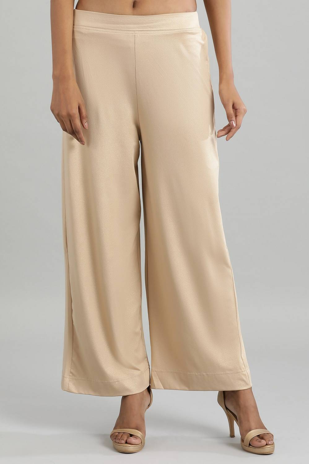 Aurelia Regular Fit Women Cream Trousers
