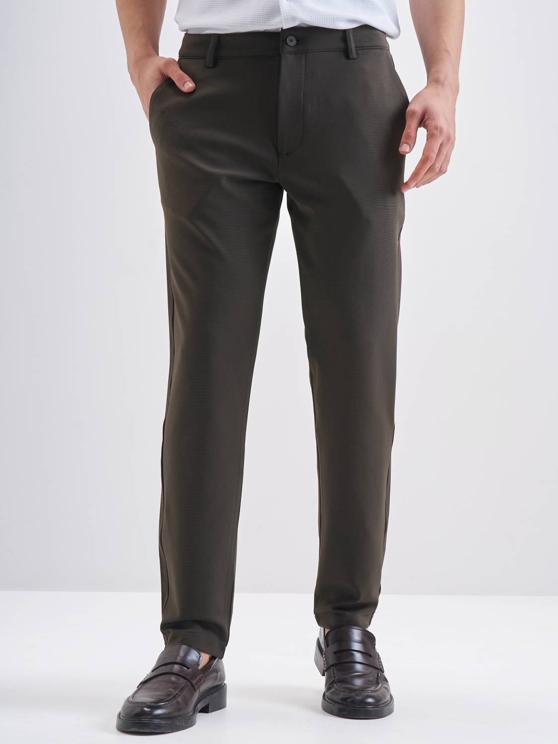 HIGHLANDER Tapered Men Grey Trousers