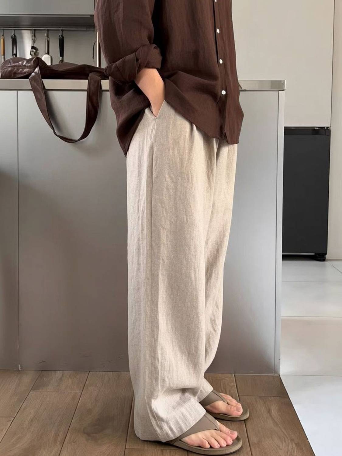 Suo Flared Men Beige Trousers - Image 3