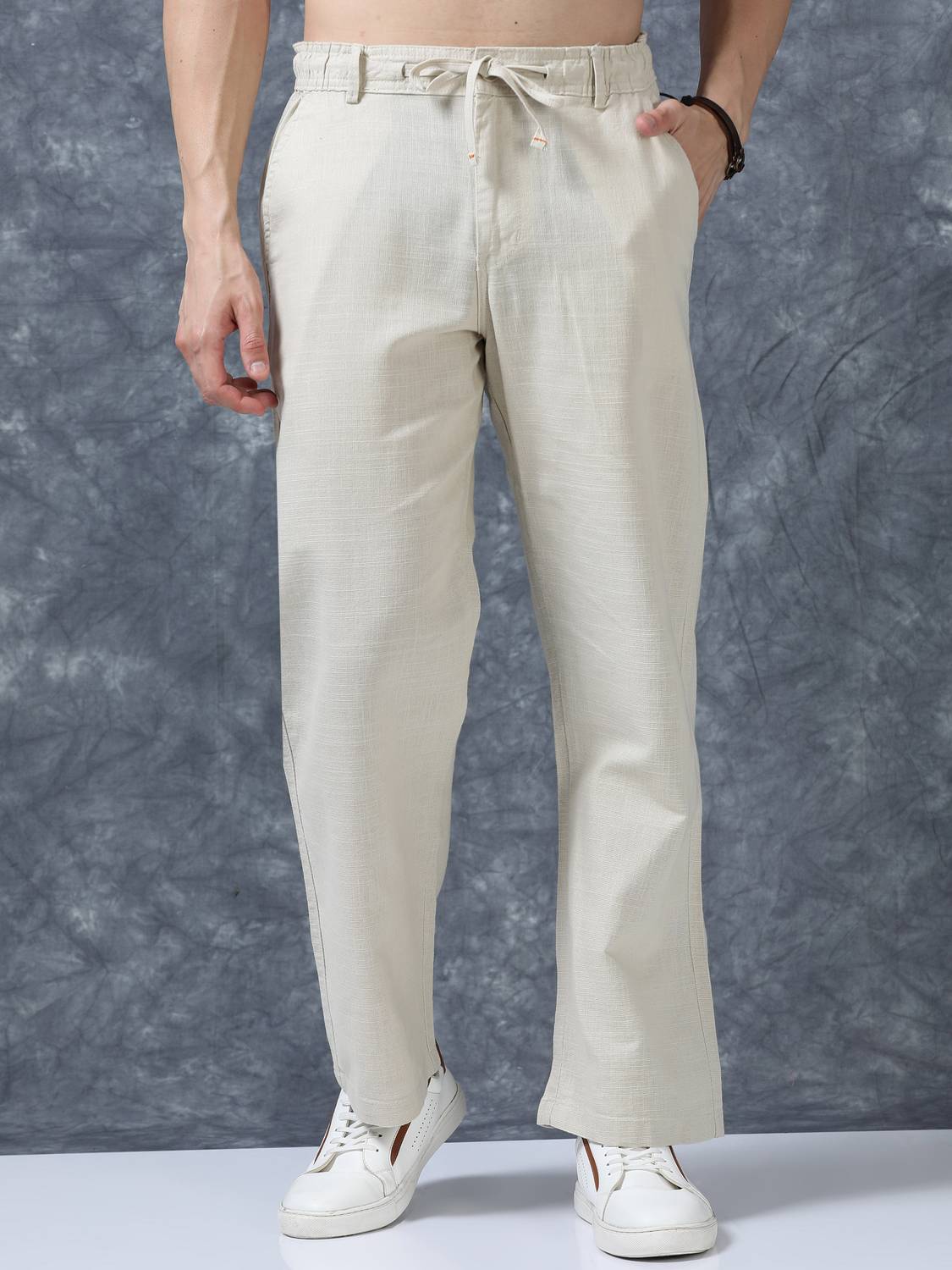 Roadster Relaxed Men Cream Trousers