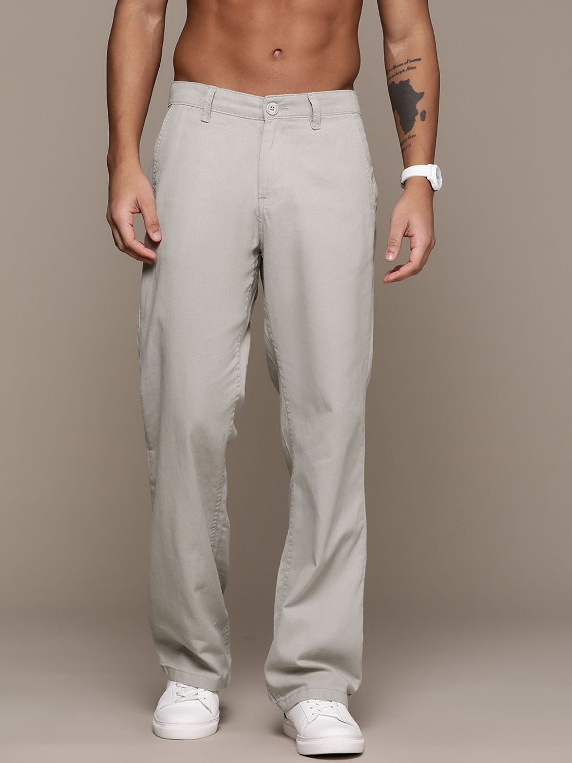 Image of Roadster Regular Fit Men Grey Trousers