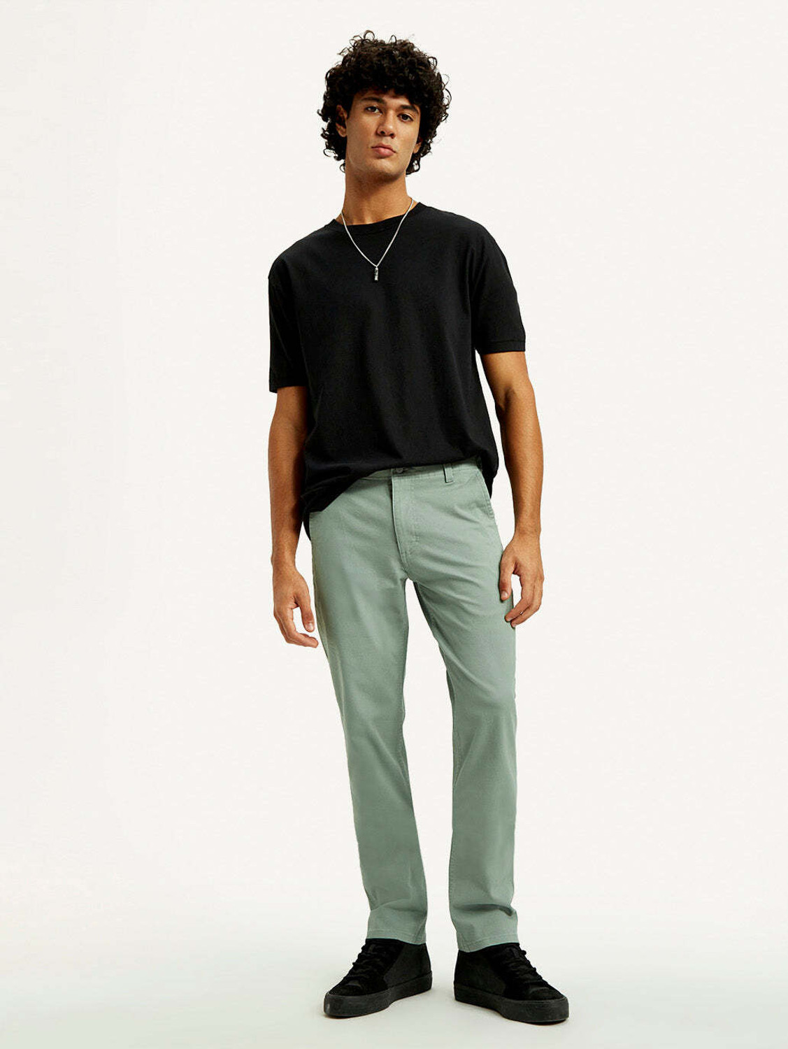 Image of LEVI'S Slim Fit Men Light Green Trousers
