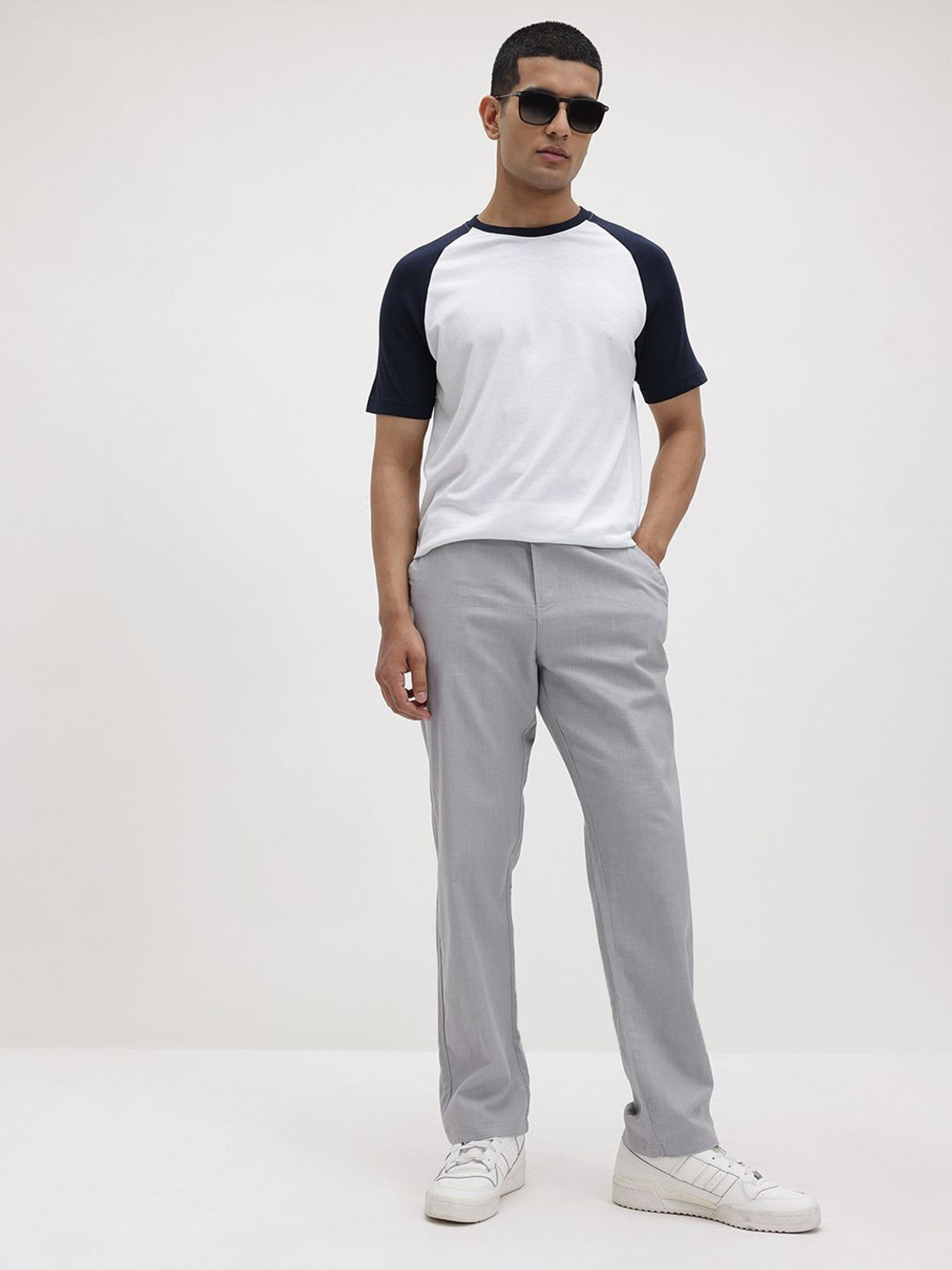 Image of Roadster Straight Fit Men Grey Trousers