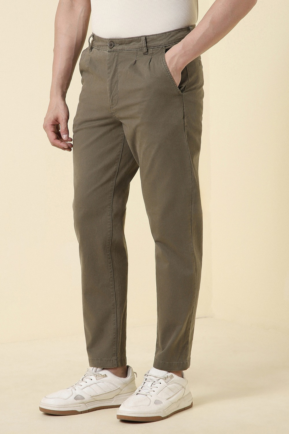 Image of Allen Solly Men Relaxed Green Cotton Blend Trousers