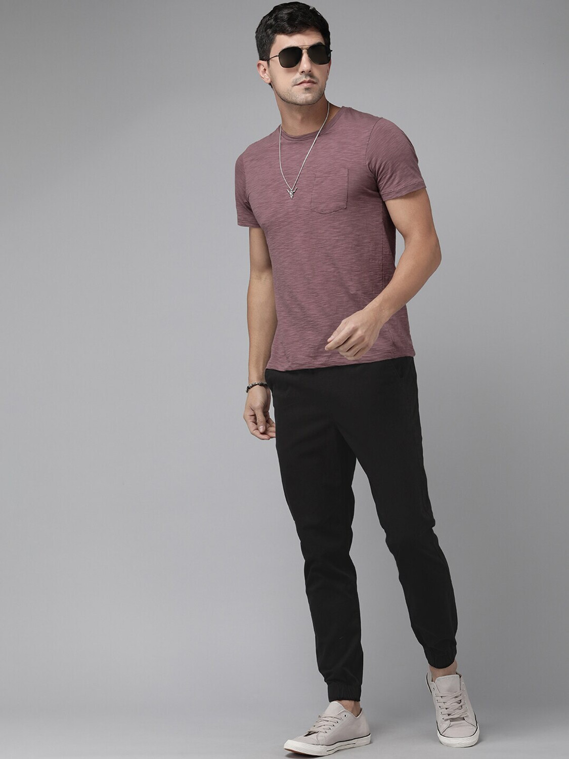 Image of Roadster Men Regular Fit Black Pure Cotton Trousers