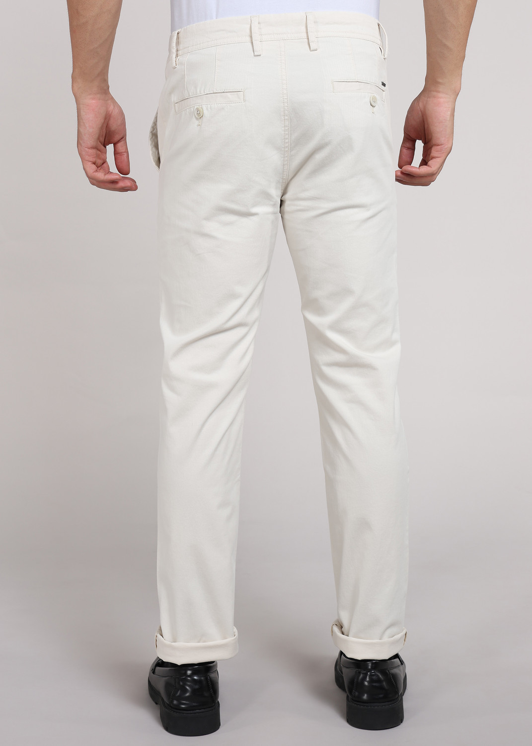 Image of PETER ENGLAND Men Slim Fit Beige Pure Cotton Trousers