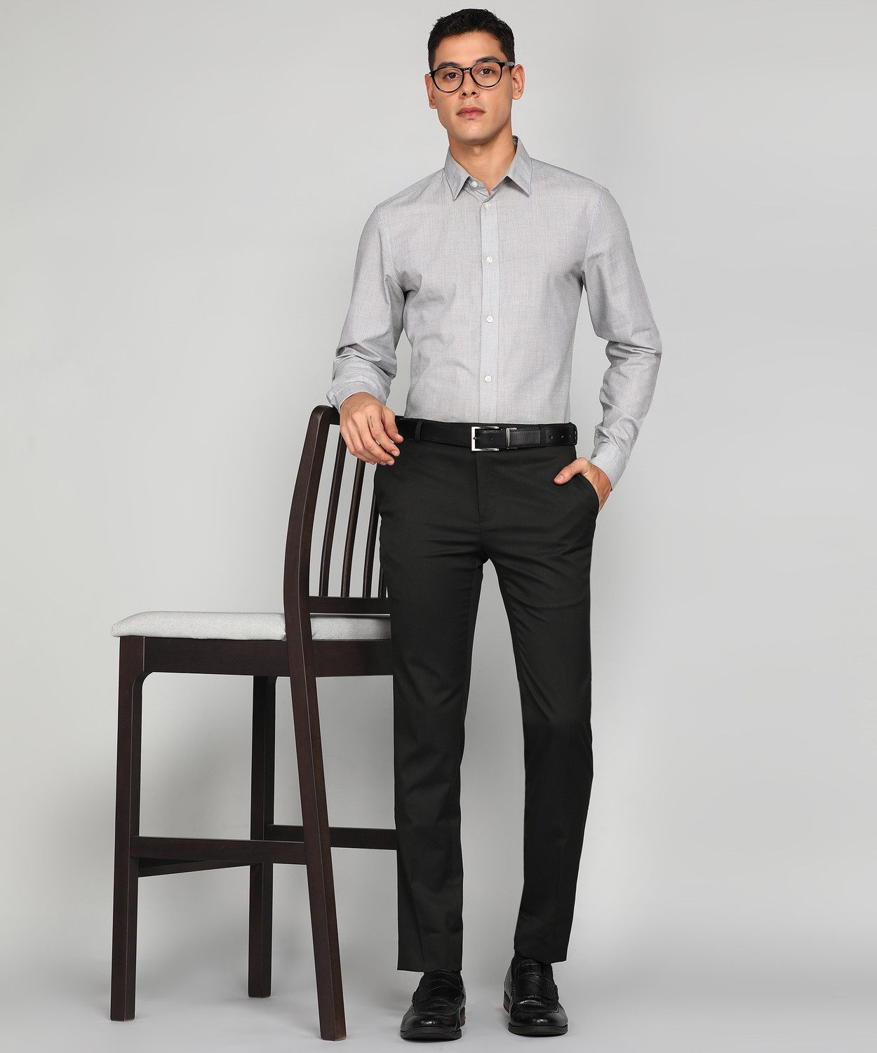 Image of Raymond Slim Fit Men Black Trousers