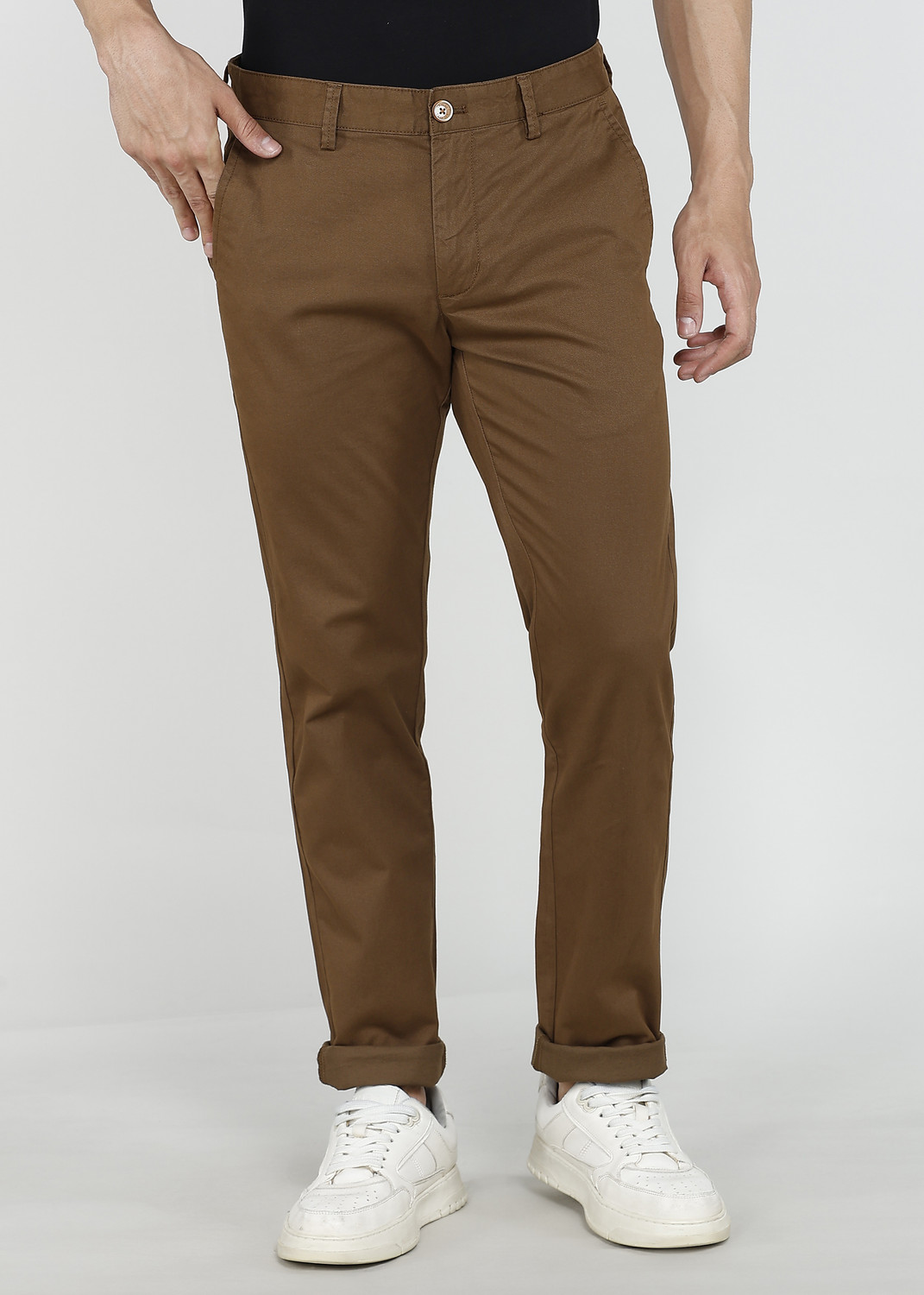 Image of INDIAN TERRAIN Slim Fit Men Brown Trousers