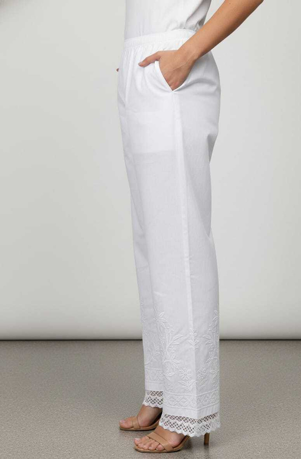 Image of XSHE LUCKNOWI CHIKANKARI Regular Fit Women White Trousers