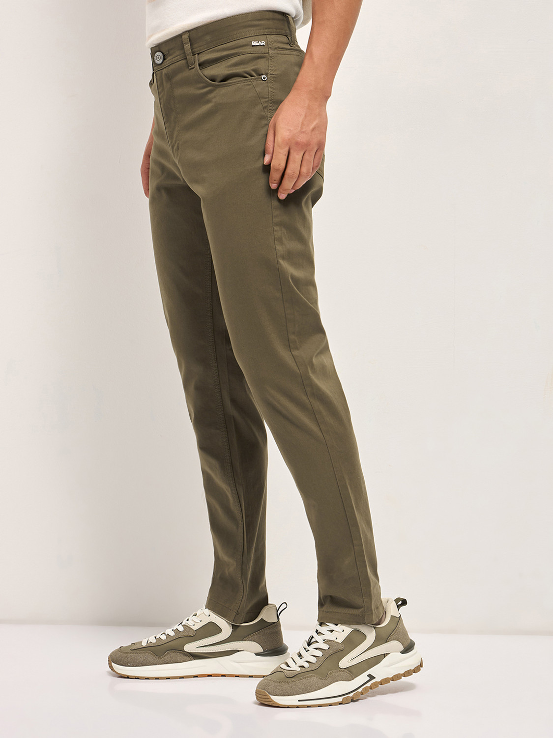 Image of THE BEAR HOUSE Slim Fit Men Dark Green Trousers