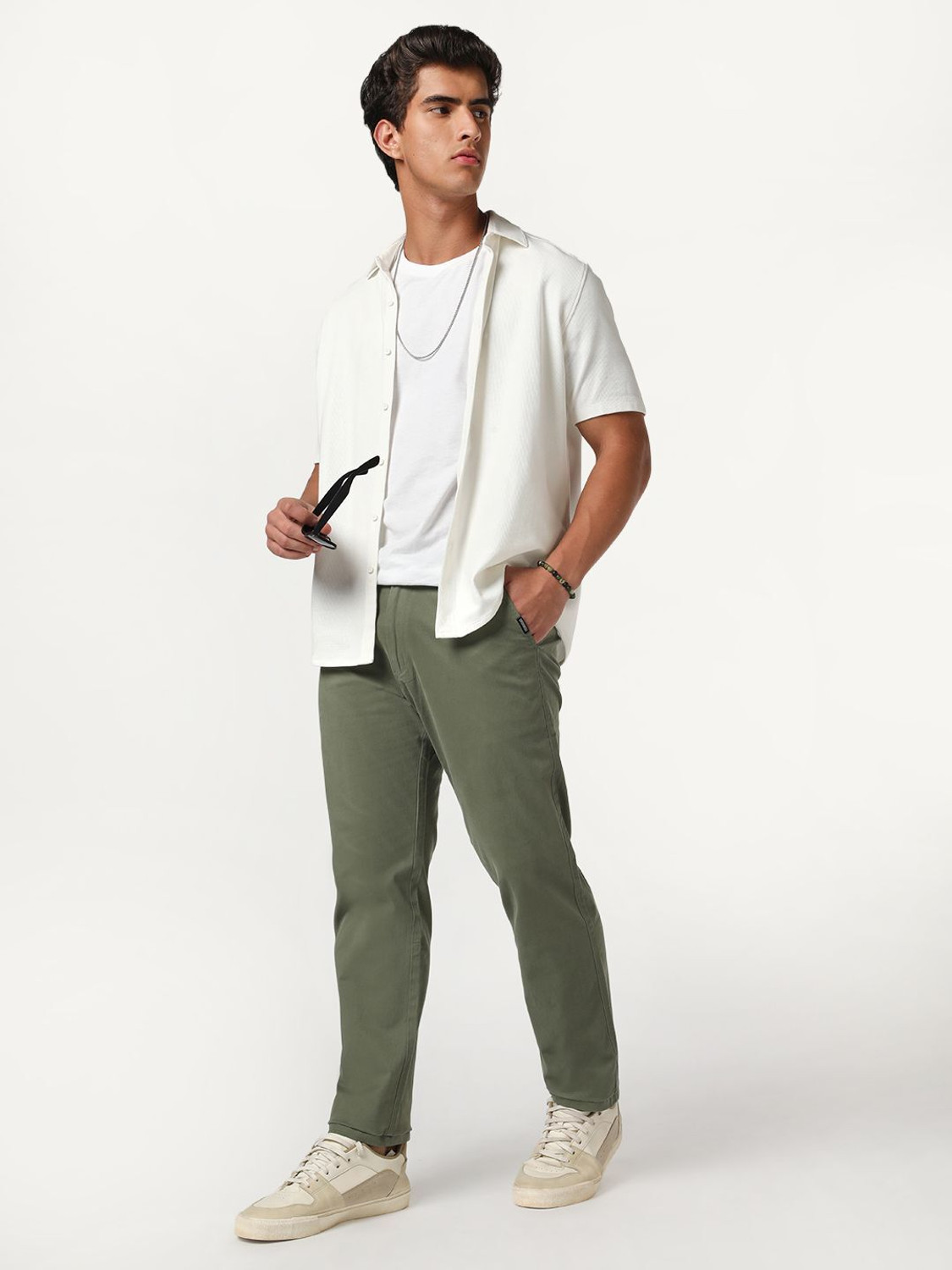 Image of Urbano Fashion Straight Fit Men Green Trousers