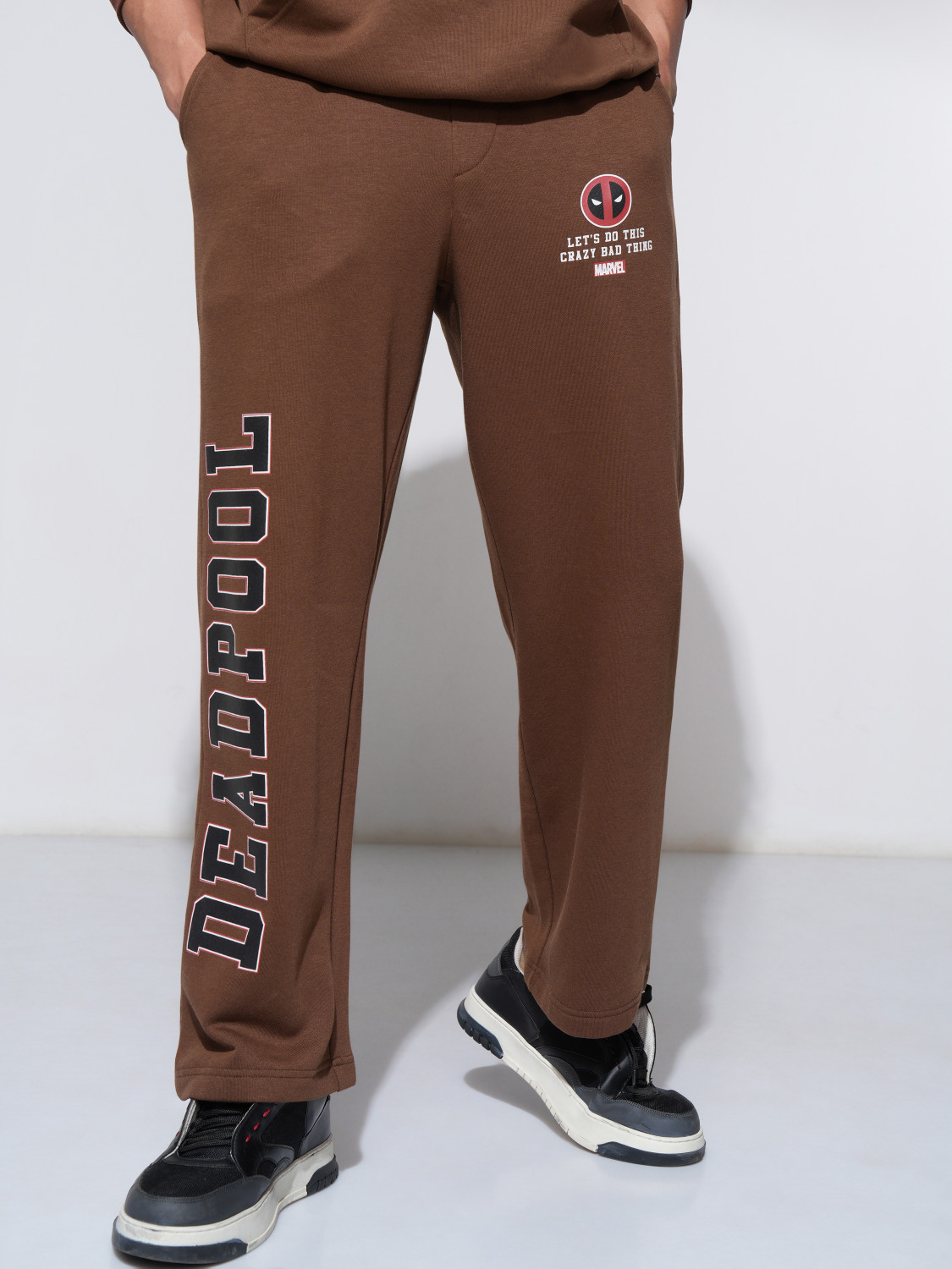 Image of HIGHLANDER Slim Fit Men Brown Trousers