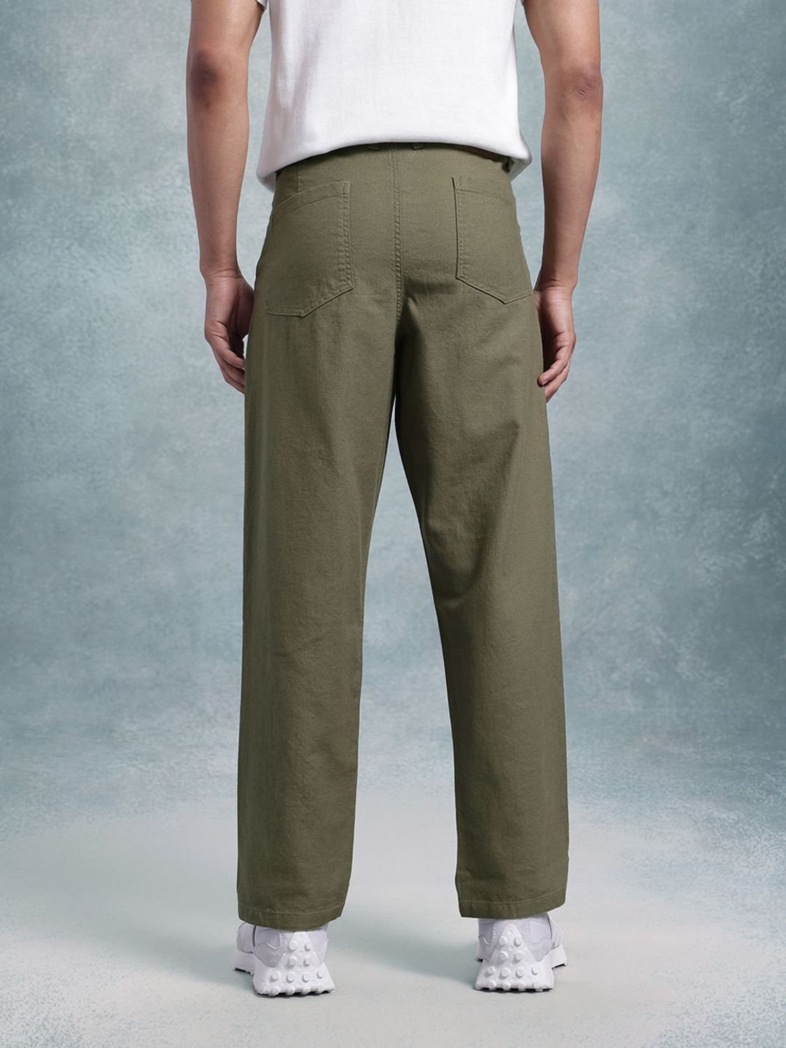 Image of Roadster Regular Fit Men Green Trousers