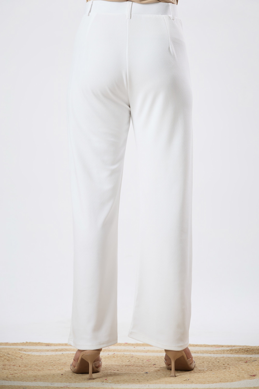 Image of FINESTITCH Straight Fit Women White Trousers