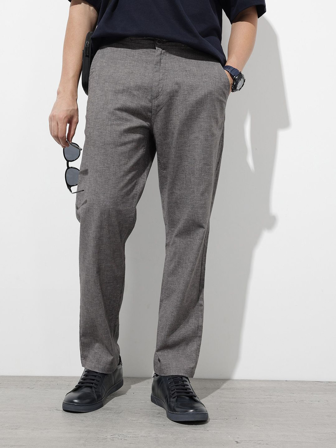 Image of Roadster Regular Fit Men Grey Trousers