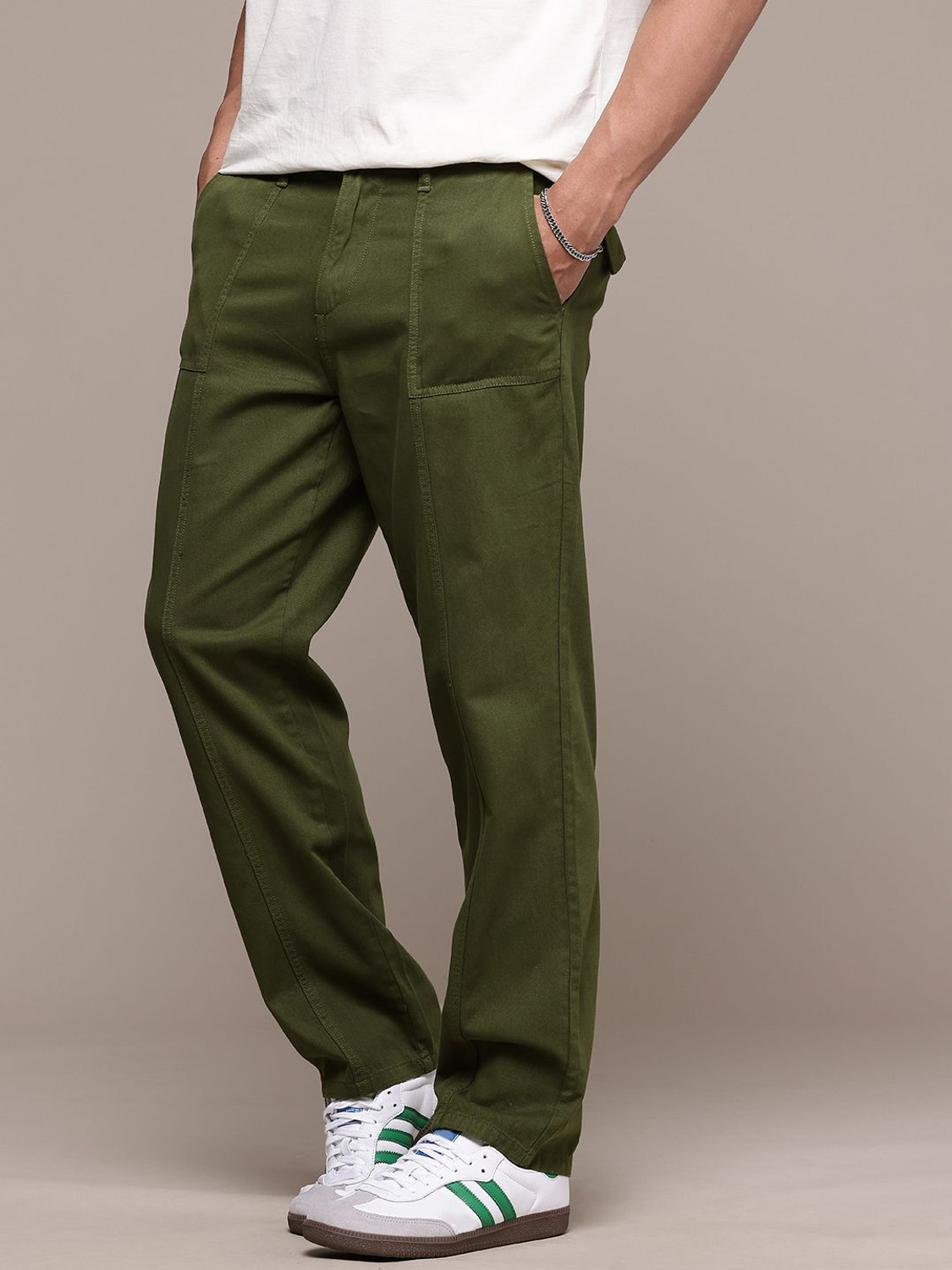 Image of Roadster Loose Fit Men Light Green Trousers