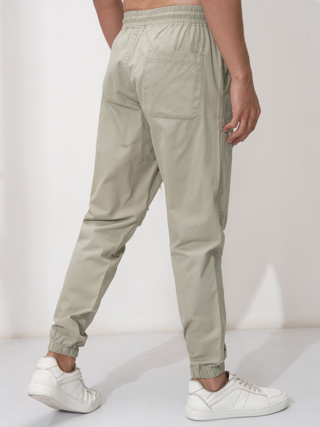 Image of HIGHLANDER Straight Fit Men Grey Trousers