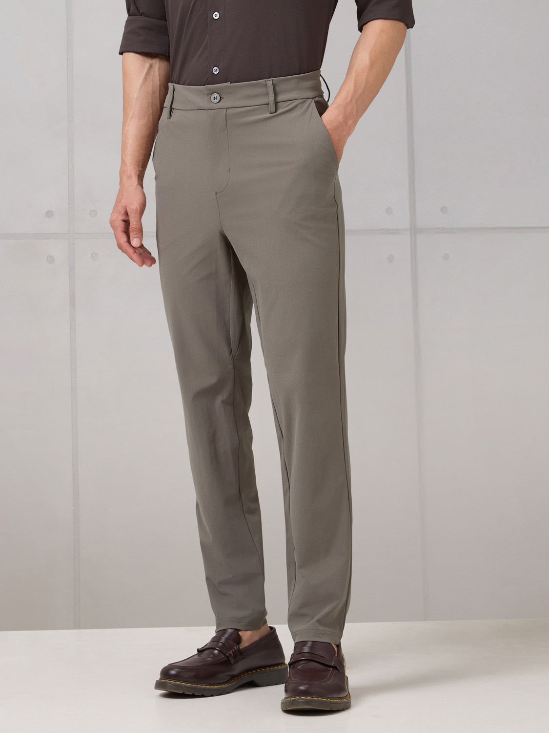 Image of TECHNOSPORT Straight Fit Men Light Green Trousers