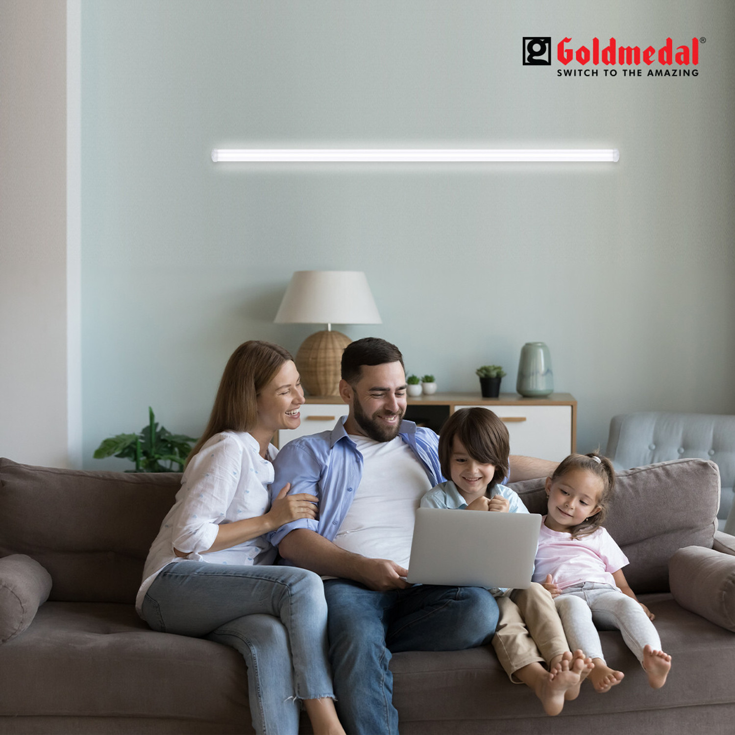 Image of Goldmedal Bullet Cool Daylight (6500K) 24 W 118 cm Tube Light