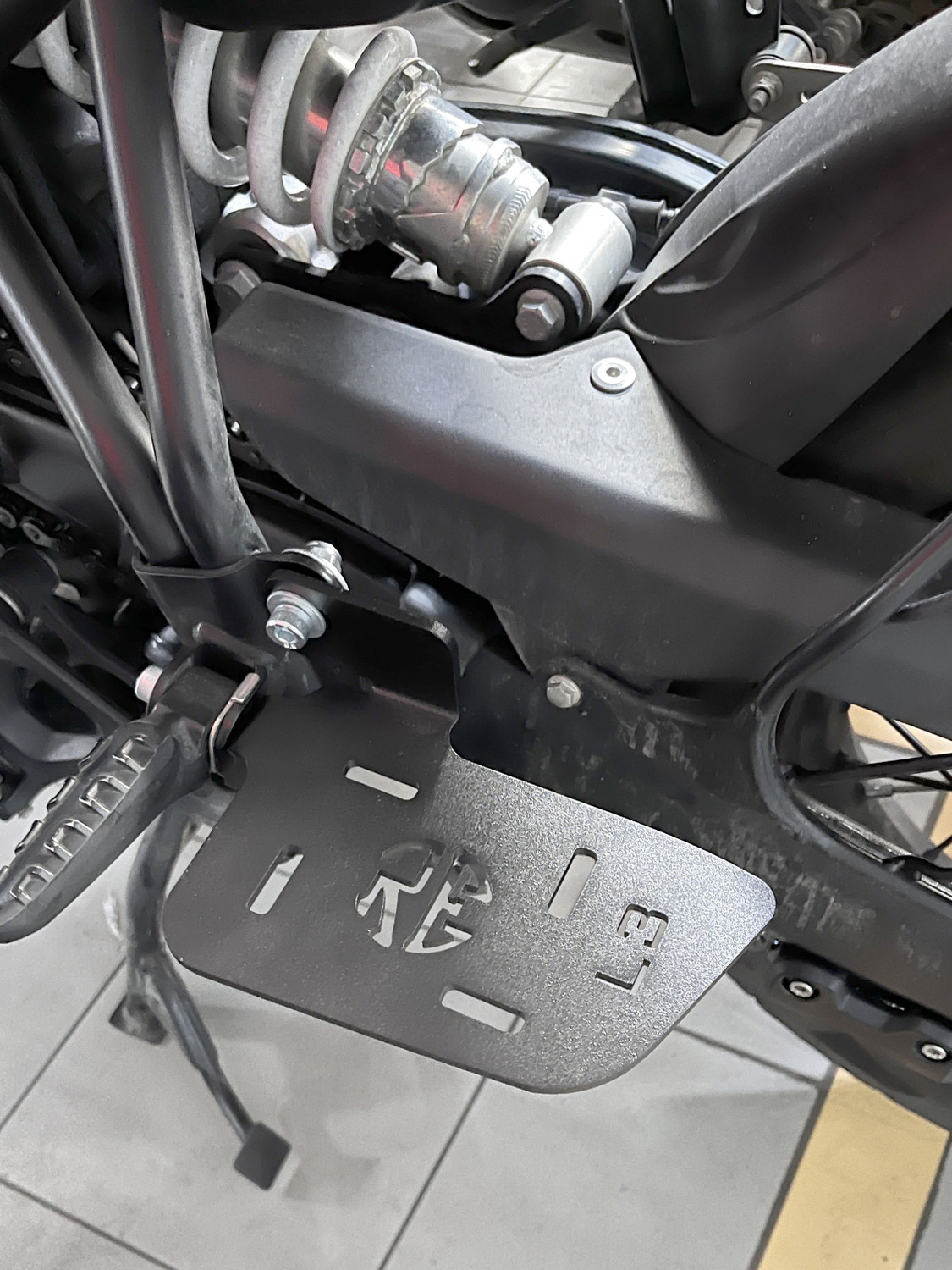 Image of L3 MODZ Himalayan 450 Ladies Footrest & Pillion Foot Rest Left Side Only Two Wheeler Stand Pad