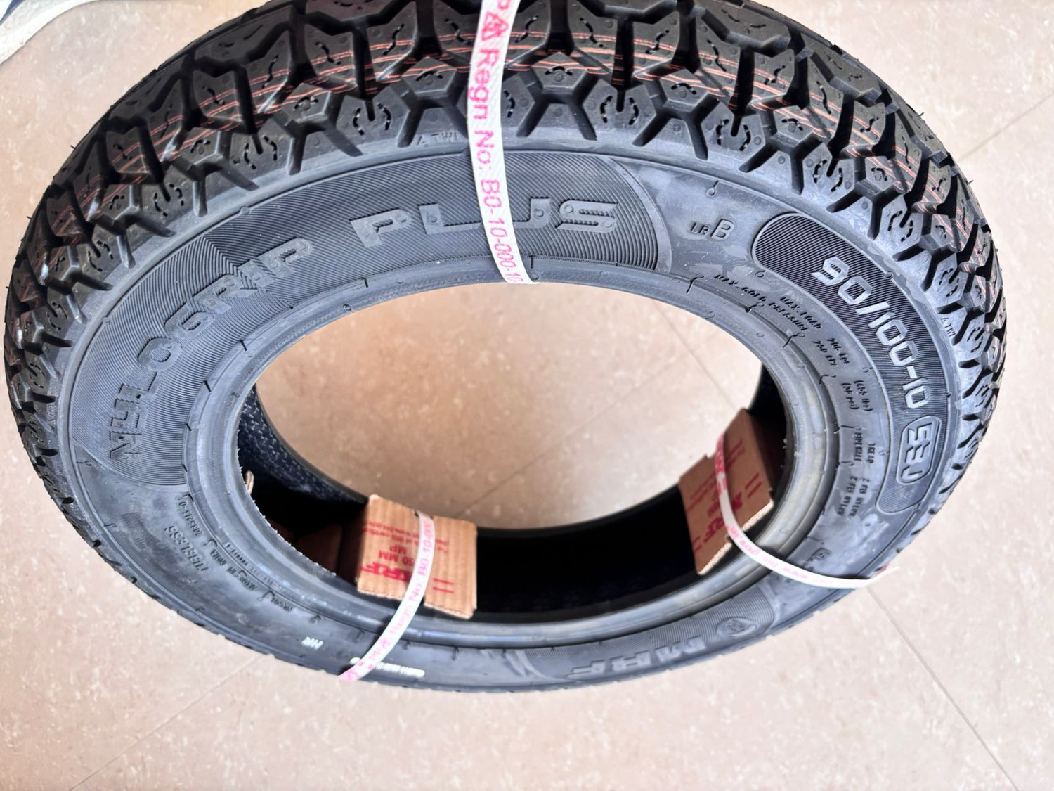 Image of MRF 90 /100-10 53J NYLOGRIP PLUS TUBELESS TYRES 90 /100-10 53J NYLOGRIP PLUS TYRE Rear Two Wheeler Tyre