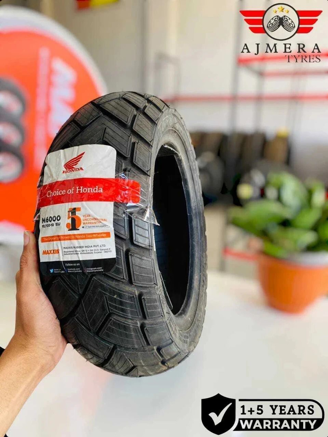 Image of Maxxis M6017-TL 120 /70-10 Rear Two Wheeler Tyre