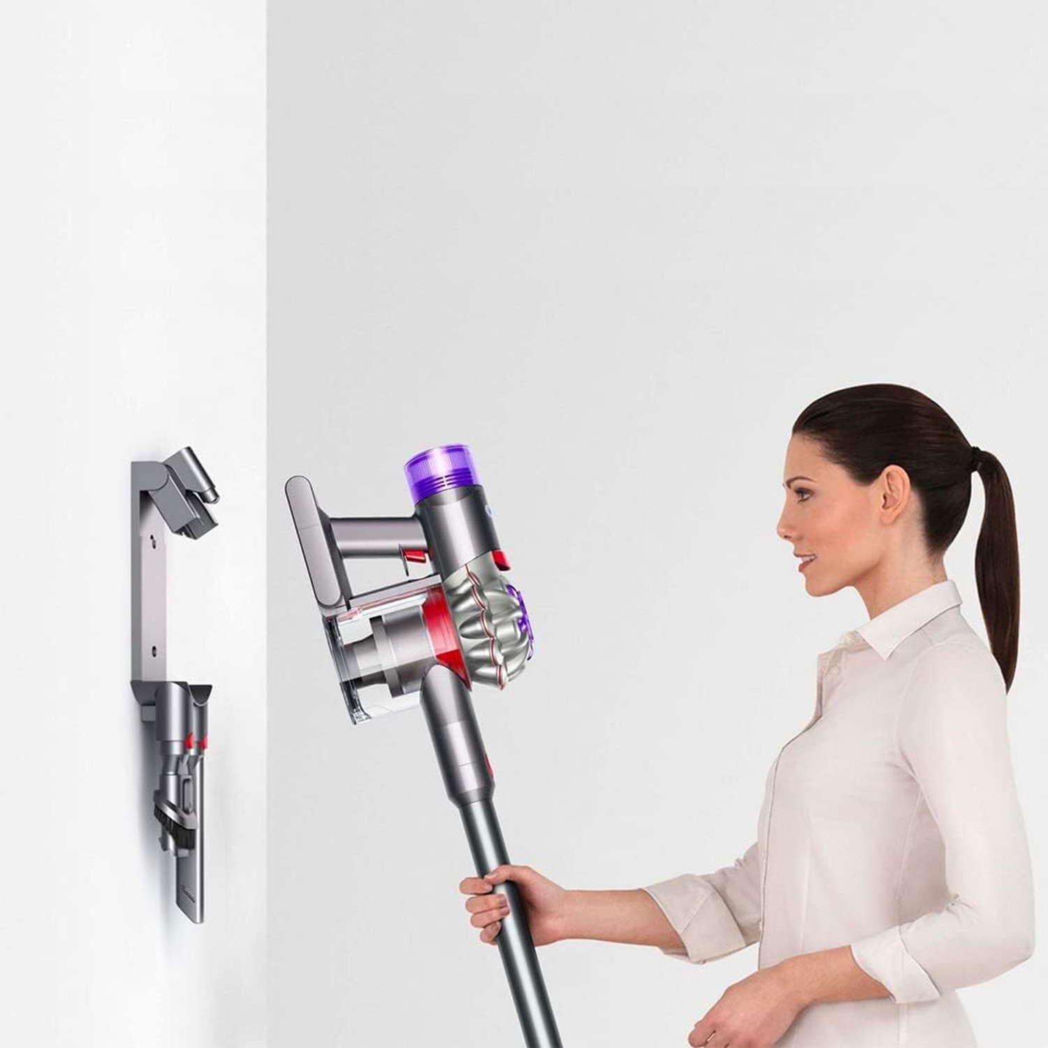 Image of Dyson V8 Absolute Cordless Vacuum Cleaner Powerful and Versatile, Rechargeble battery, 0.54L bin, 115 Airwatts, 40 mins runtime, Cleans floor, high places, under furniture, sofas, mattresses and curtains