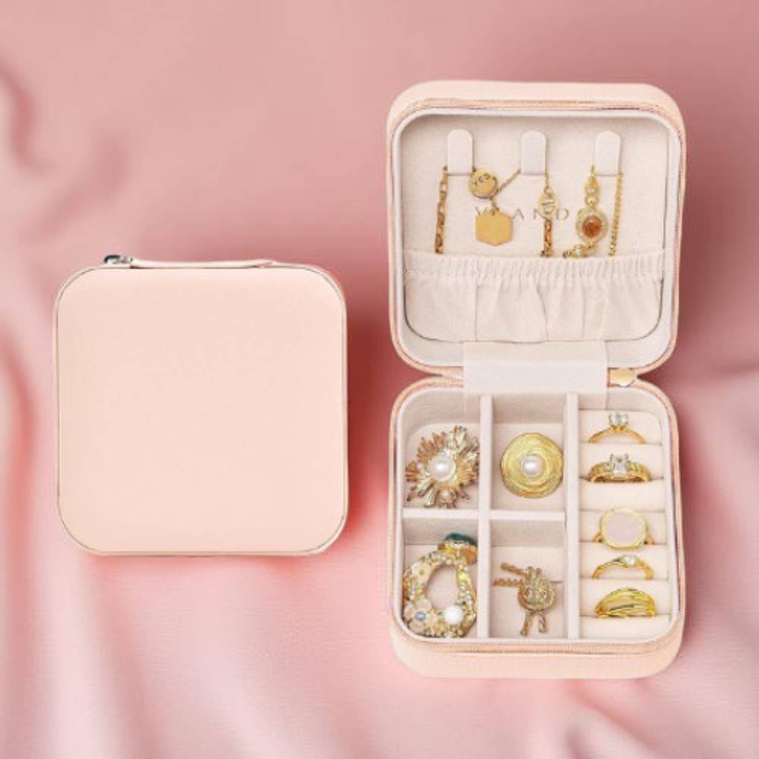 AshmakamMart Jewelry Organizer for Women, Mini PU Leather Storage Box for Accessories To organize, protect, and safely carry jewelry during travel and daily use. Vanity Box