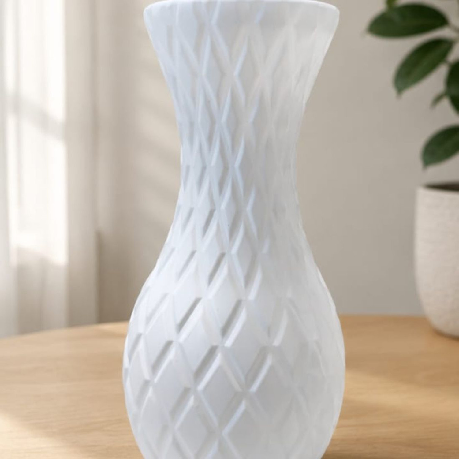 Image of YKI White Vases /4x8.5 /2 pc Plastic Vase