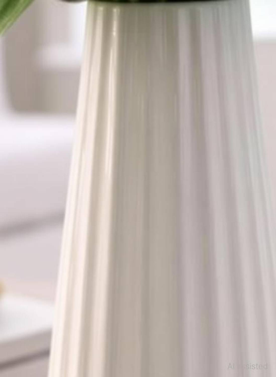 Nivash Plastic Vase White - Image 3
