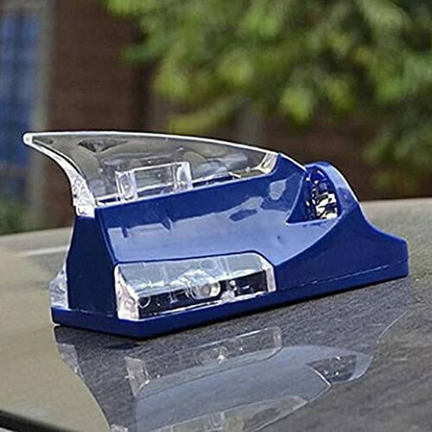 URBANTINO Wind Powered LED Roof Antenna - Image 2