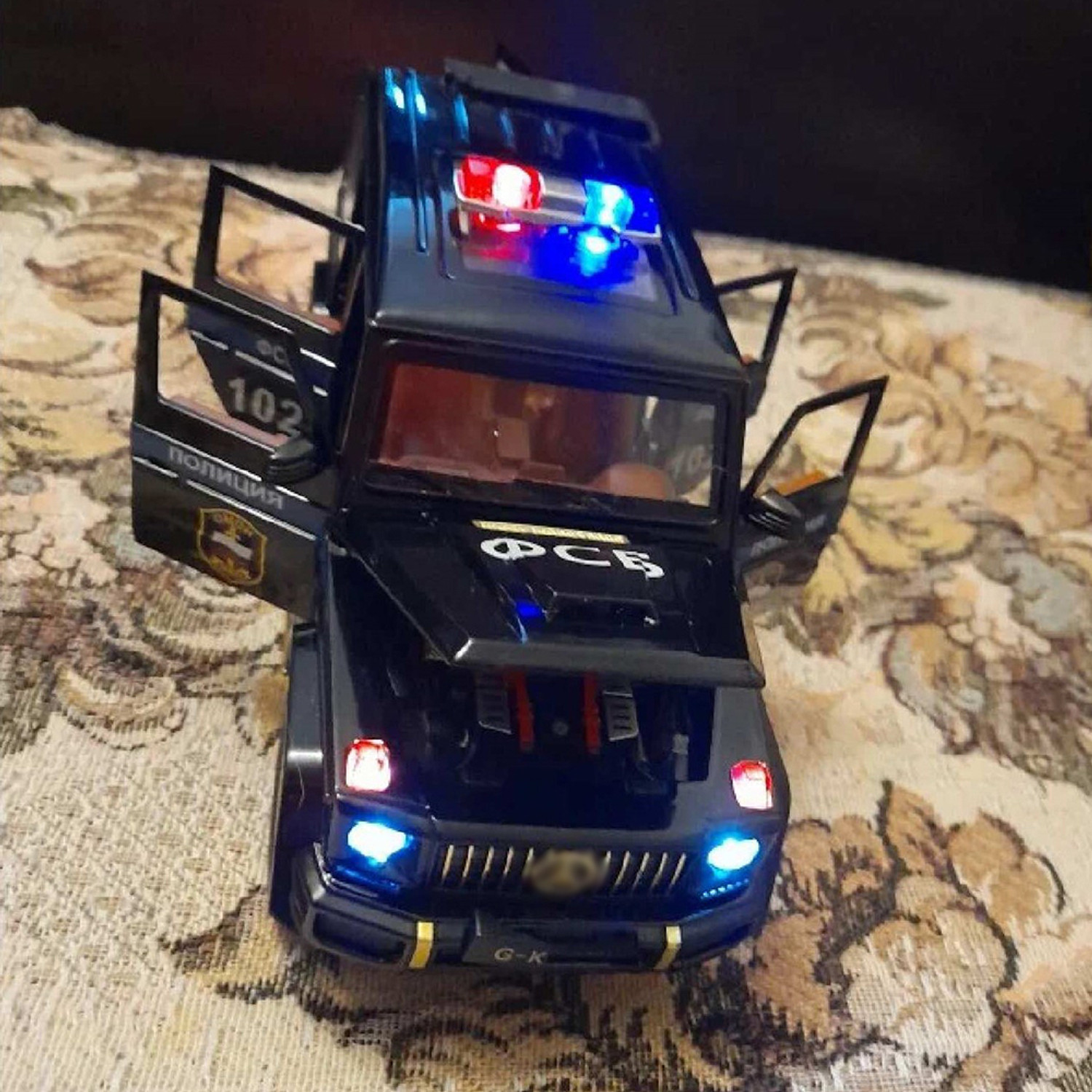 Image of UKAXA 132 Diecast Model Car Police Toy Car for Kids G Wagon Metal Light Sound Pullback