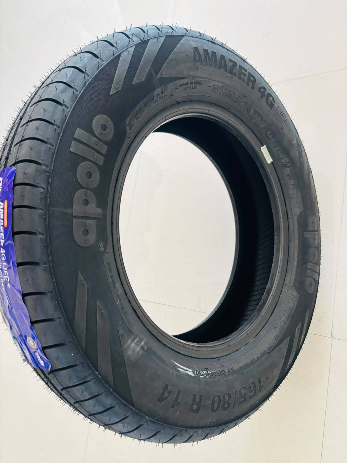Image of Apollo 165 /80R14 85T AMAZER 4G LIFE+ TUBELESS TYRE 4 Wheeler Tyre