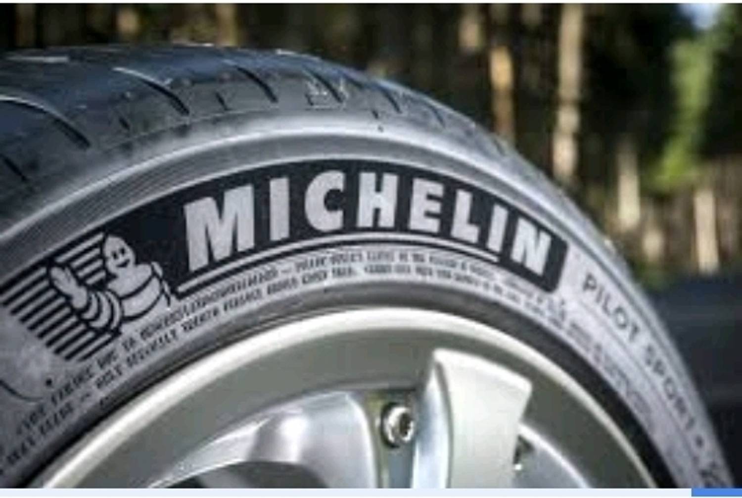 MICHELIN 235/40-ZR18 PILOT SPORT 4 ST 4 Wheeler Tyre Price in