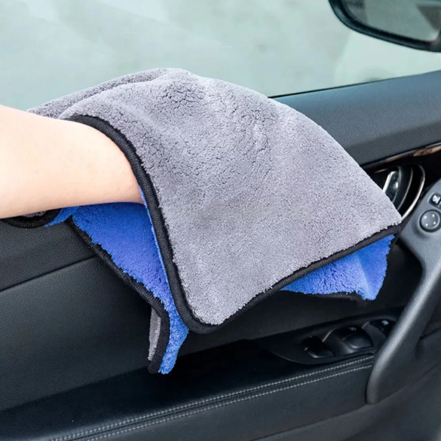 Image of Paryag Microfiber Vehicle Washing Cloth